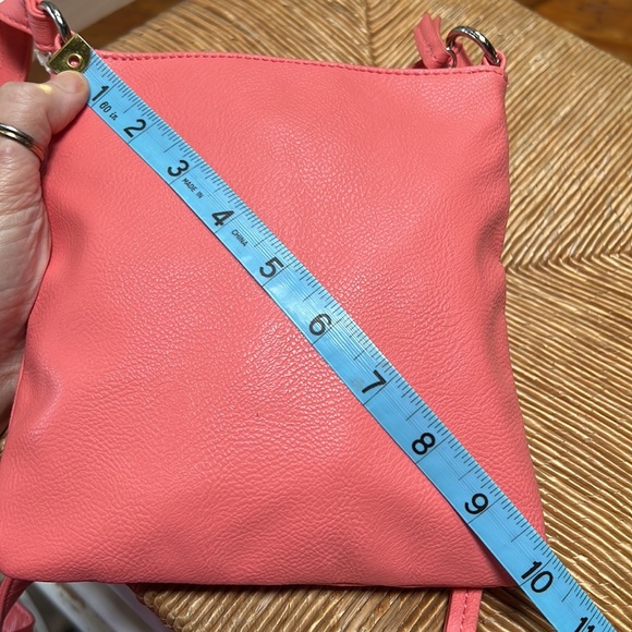 NWT Nine West bag small faux pebbled leather, salmon w silver hardware so cute! - Picture 10 of 10